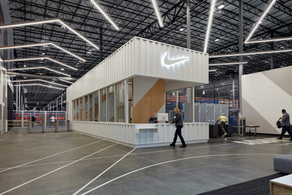 Nike+WD+C_Int_16_Entry